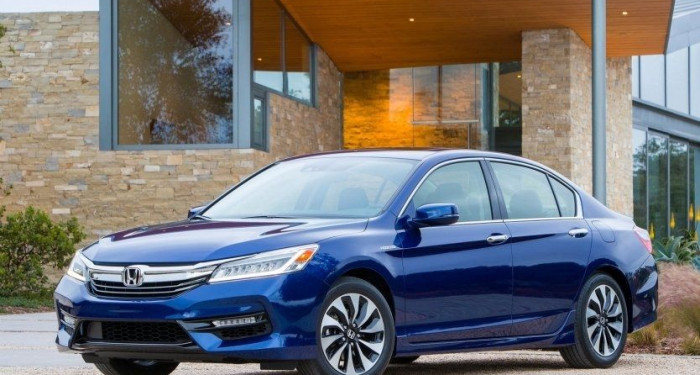 Accord Hybrid 2014 - обзор автомобиля